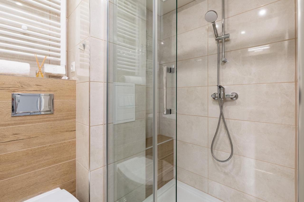Marynarzy Okretow Pogranicza Apartments By Noclegi Renters Kołobrzeg Exteriör bild