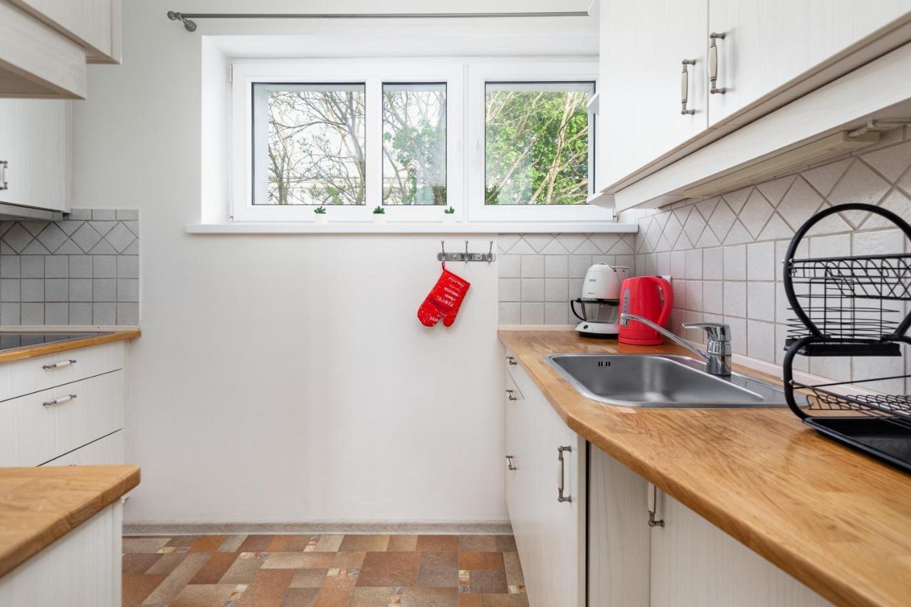 Marynarzy Okretow Pogranicza Apartments By Noclegi Renters Kołobrzeg Exteriör bild