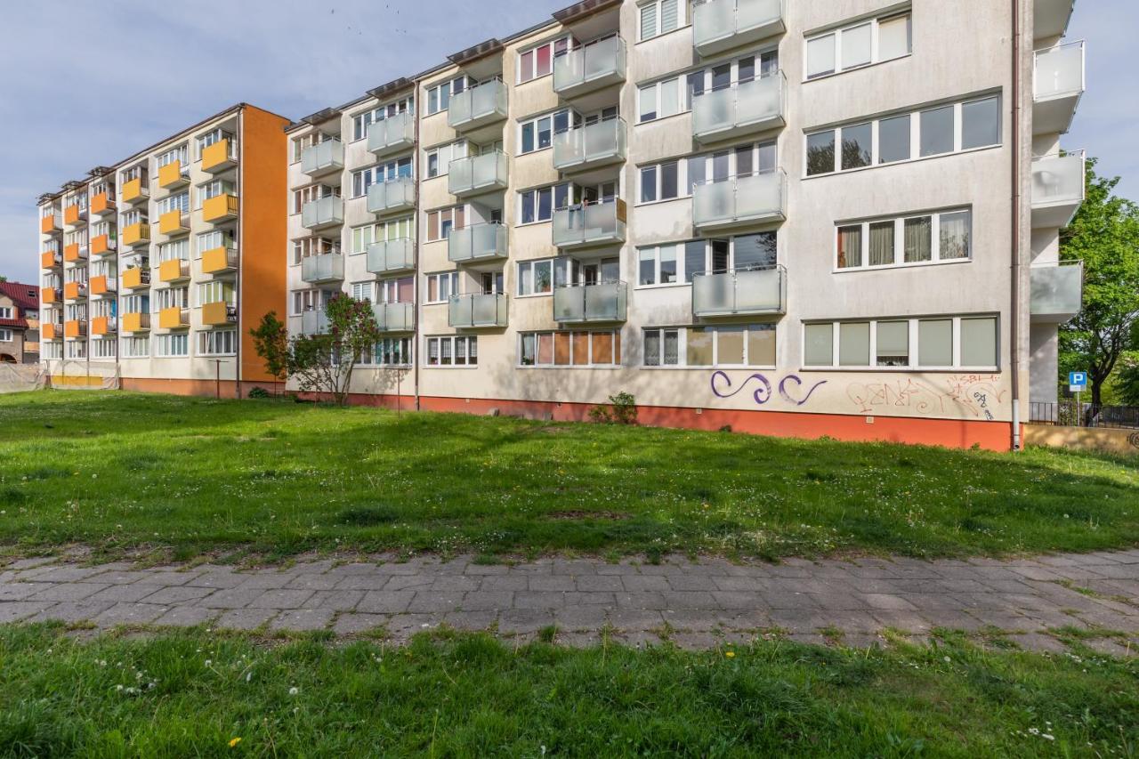 Marynarzy Okretow Pogranicza Apartments By Noclegi Renters Kołobrzeg Exteriör bild